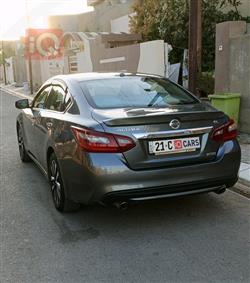 نيسان ألتيما